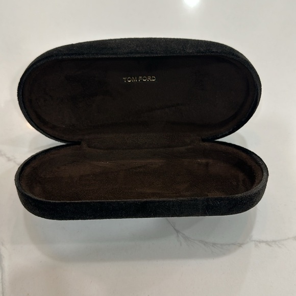 TOM FORD Medium Black velvet Sunglass Case only, New brown inside - Picture 4 of 6